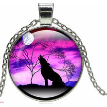 Load image into Gallery viewer, Full Moon Fever Necklace.