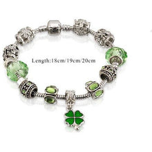 Load image into Gallery viewer, Green Clover Bracelet.