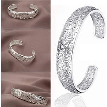 Load image into Gallery viewer, Silver Plated Hollow Bracelet.
