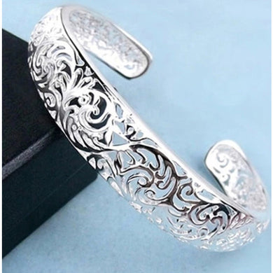 Silver Plated Hollow Bracelet.