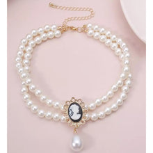 Load image into Gallery viewer, Double Strand Cameo Pearl Choker