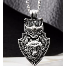 Load image into Gallery viewer, Wolf Head Necklace