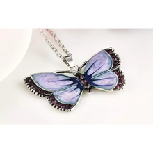 Load image into Gallery viewer, Lilac Crystal  Butterfly Necklace