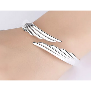925 Sterling Silver "Never Forgotten" Wing Bracelet